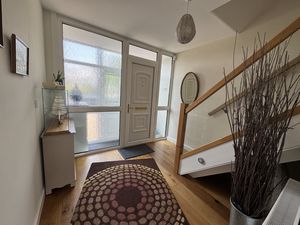 HALLWAY- click for photo gallery